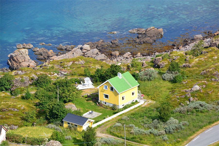 Lei hytte ved sjøen