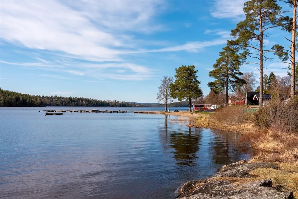 Hytter til leie i Østfold - naturskjønne feriehus ved innsjø og skog ...